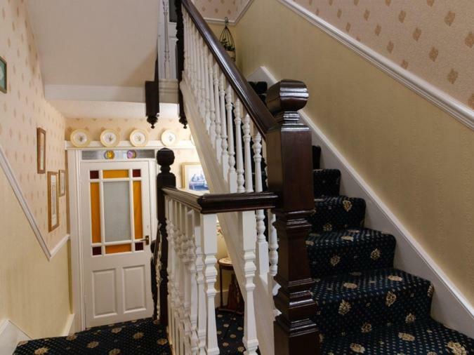 Crescent Lodge Guest House Whitby Exterior foto